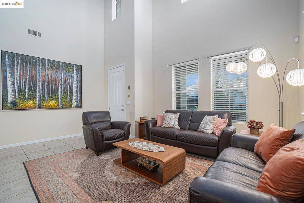 Brentwood, CA 94513,1174 Tropicana Ln