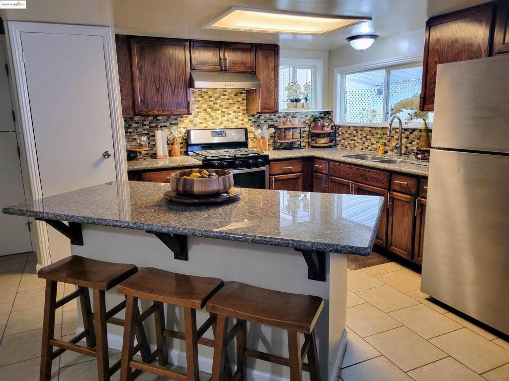 Pittsburg, CA 94565,285 Auburn