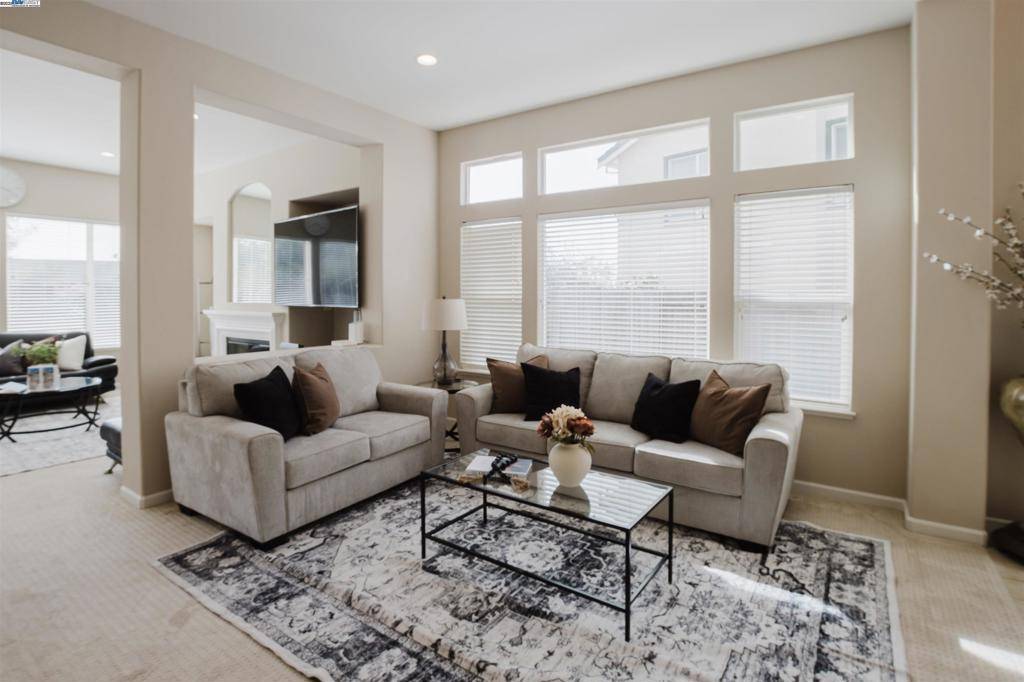 Castro Valley, CA 94552,25657 Crestfield Dr