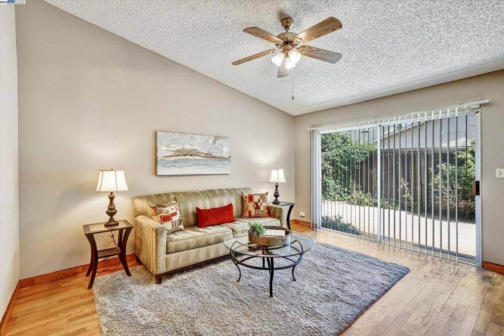 Antioch, CA 94509,3264 Madrone St