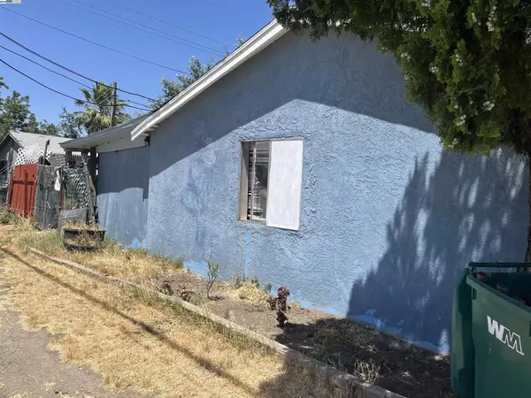 Stockton, CA 95205,2128 Pock Ln