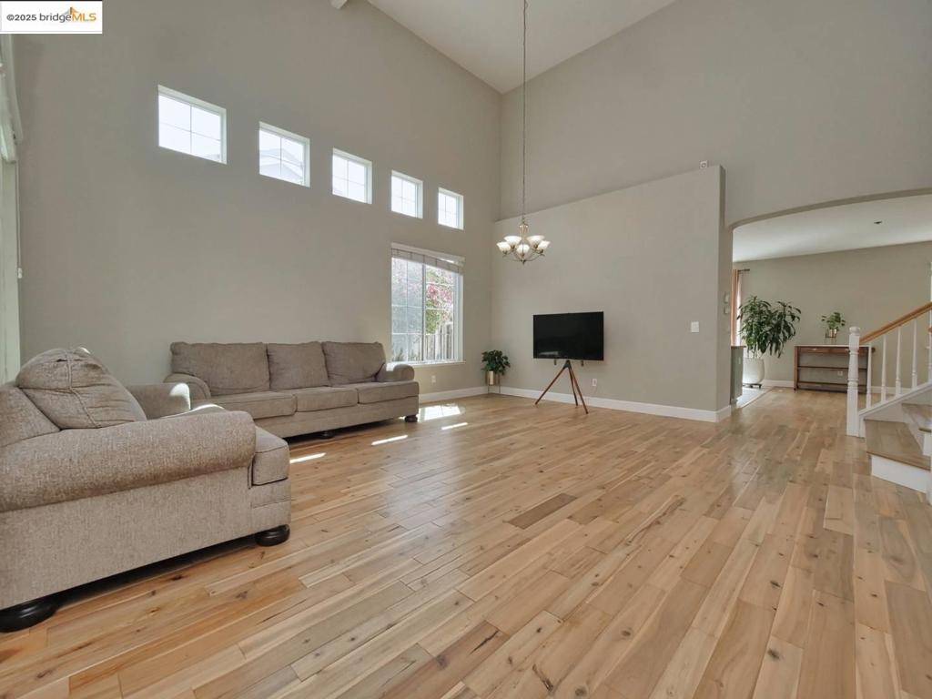Fairfield, CA 94534,4941 Paramount WAY