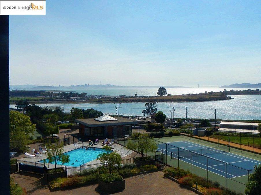 Albany, CA 94706,555 Pierce St #1135