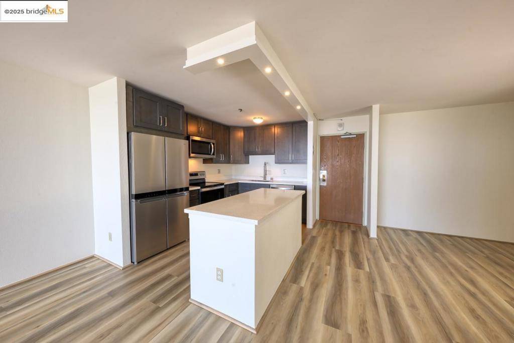 Albany, CA 94706,555 Pierce St #1135
