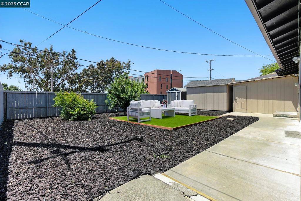 Vallejo, CA 94589,1015 Falcon Dr