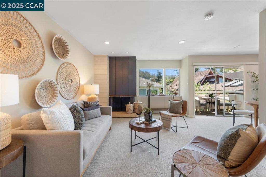 Berkeley, CA 94704,2601 College Ave #301