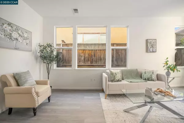 Martinez, CA 94563,112 Hemingway Common