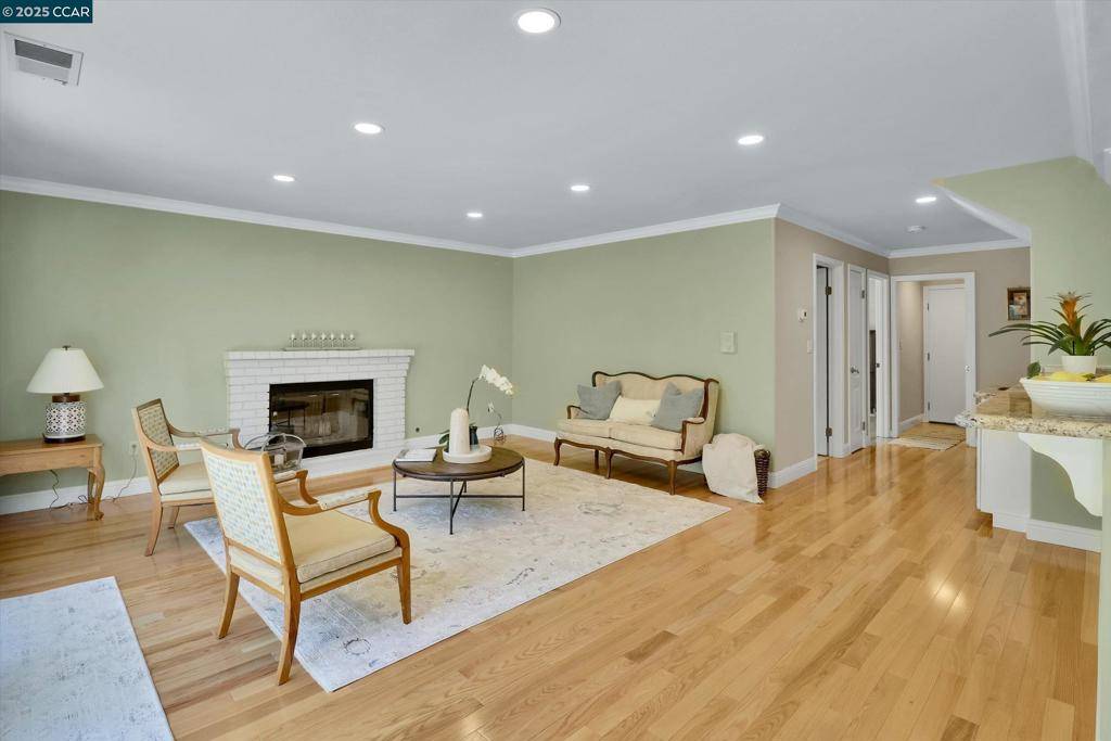 Richmond, CA 94803,5362 Saddleback Ct