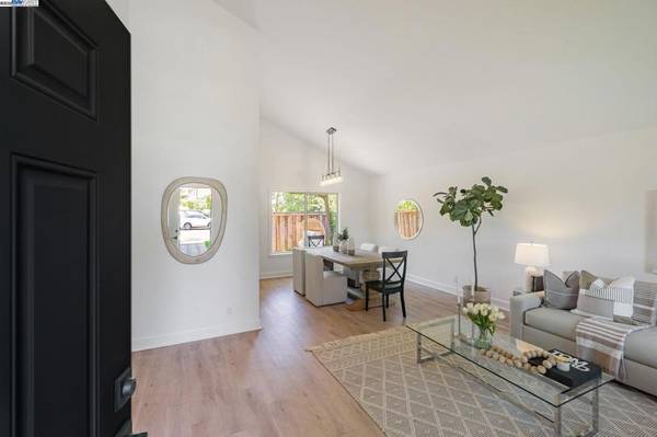 Martinez, CA 94553,2140 Blackrock Pl