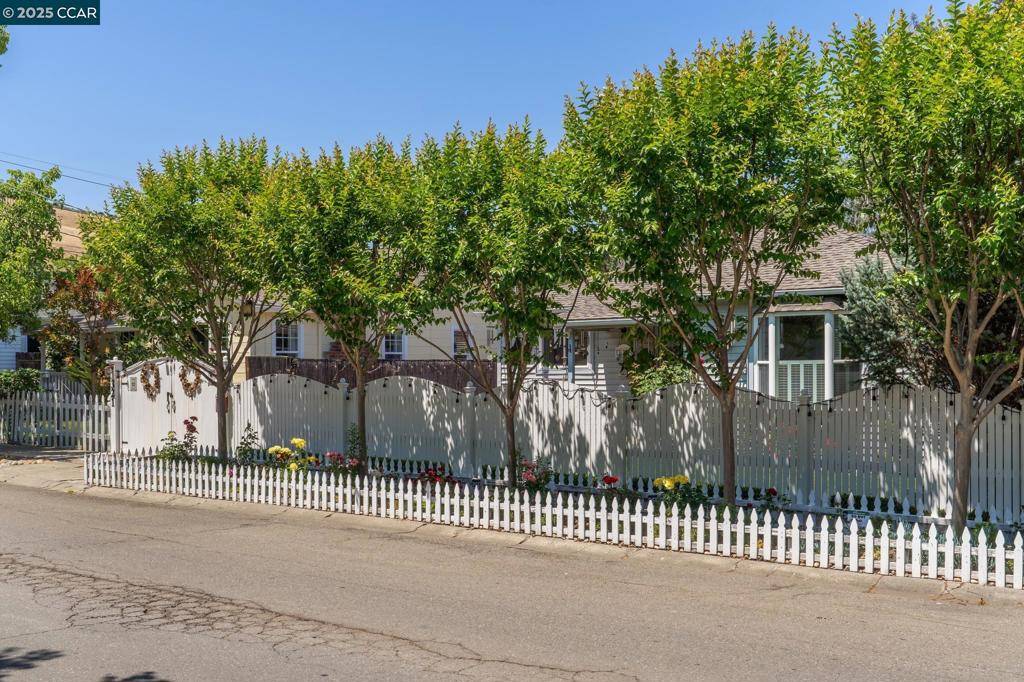 Martinez, CA 94553-3133,321 F Street