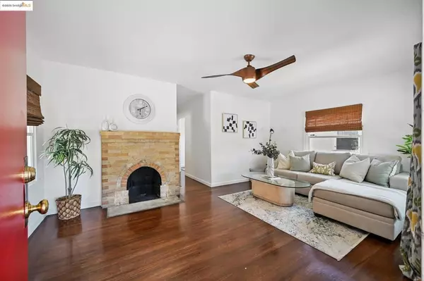 Oakland, CA 94602,3316 Coolidge Ave