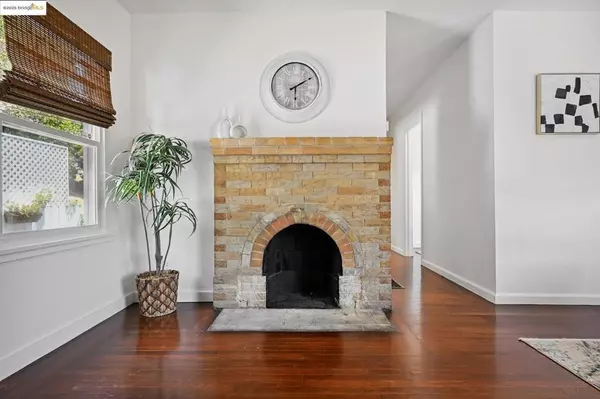 Oakland, CA 94602,3316 Coolidge Ave
