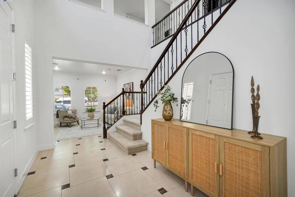Mountain House, CA 95391,671 W Questa Trl