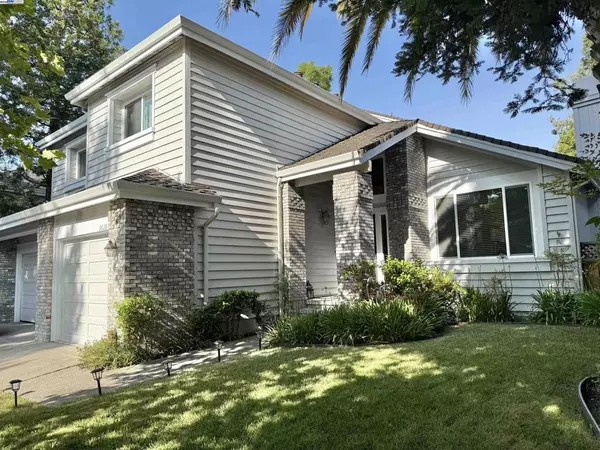 Danville, CA 94506,3828 COTTONWOOD DR