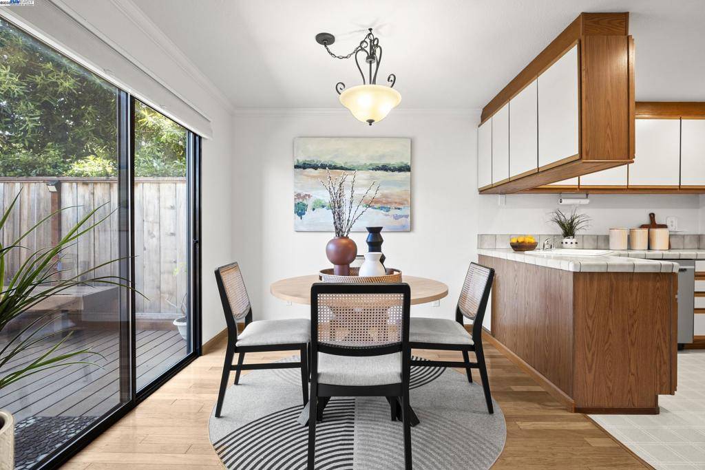 Castro Valley, CA 94546,20340 Forest Ave #7