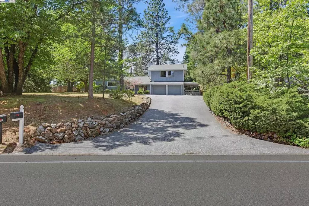 Grass Valley, CA 95949,16261 Patricia Way