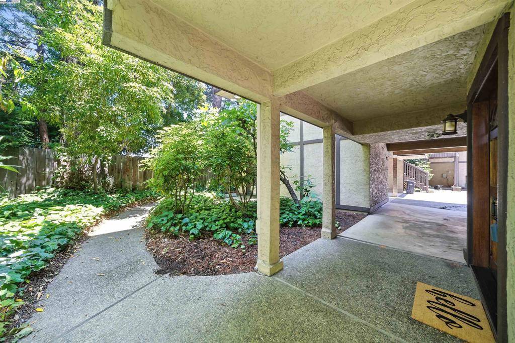 Redwood City, CA 94062-1310,1116 Brewster Ave