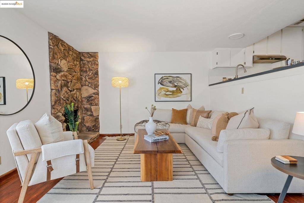 3501 35Th Ave #2, Oakland, CA 94619