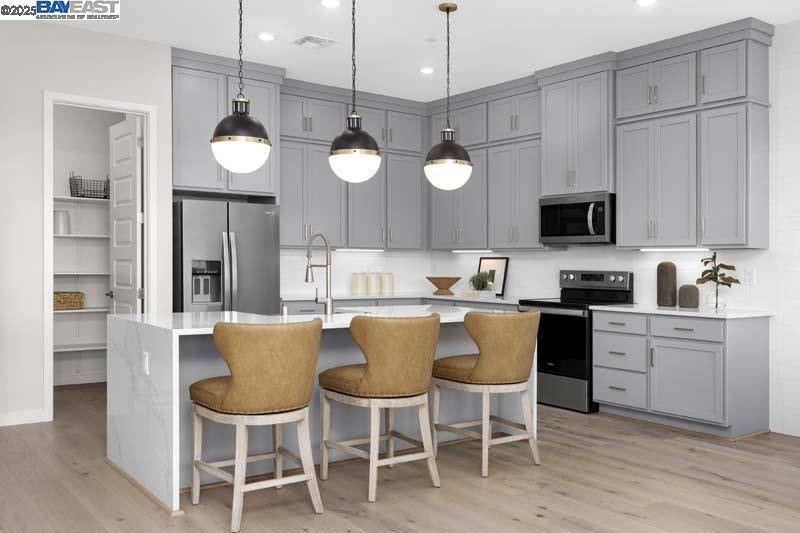 Mountain House, CA 95391,527 E Fiorino Street