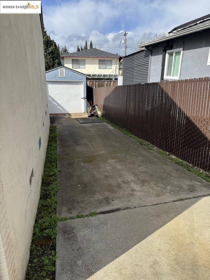 Castro Valley, CA 94546,3162 Sydney WAY