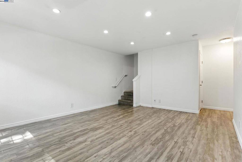 San Leandro, CA 94579,680 Fargo Ave #5