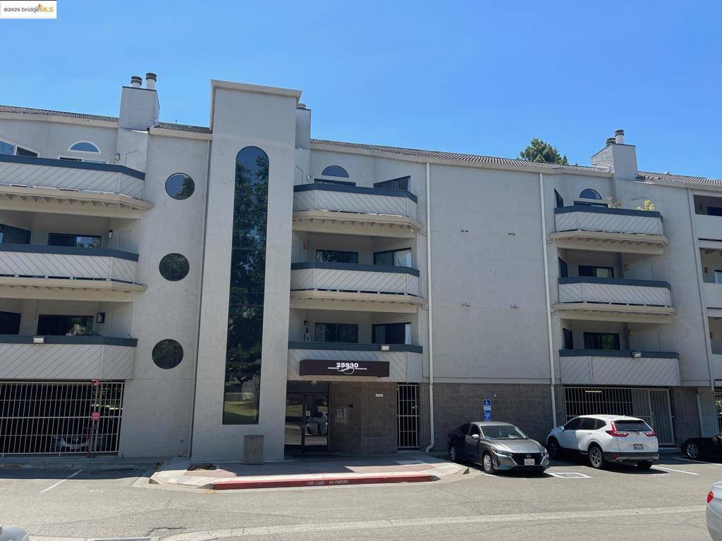 25930 Kay Ave #308, Hayward, CA 94545
