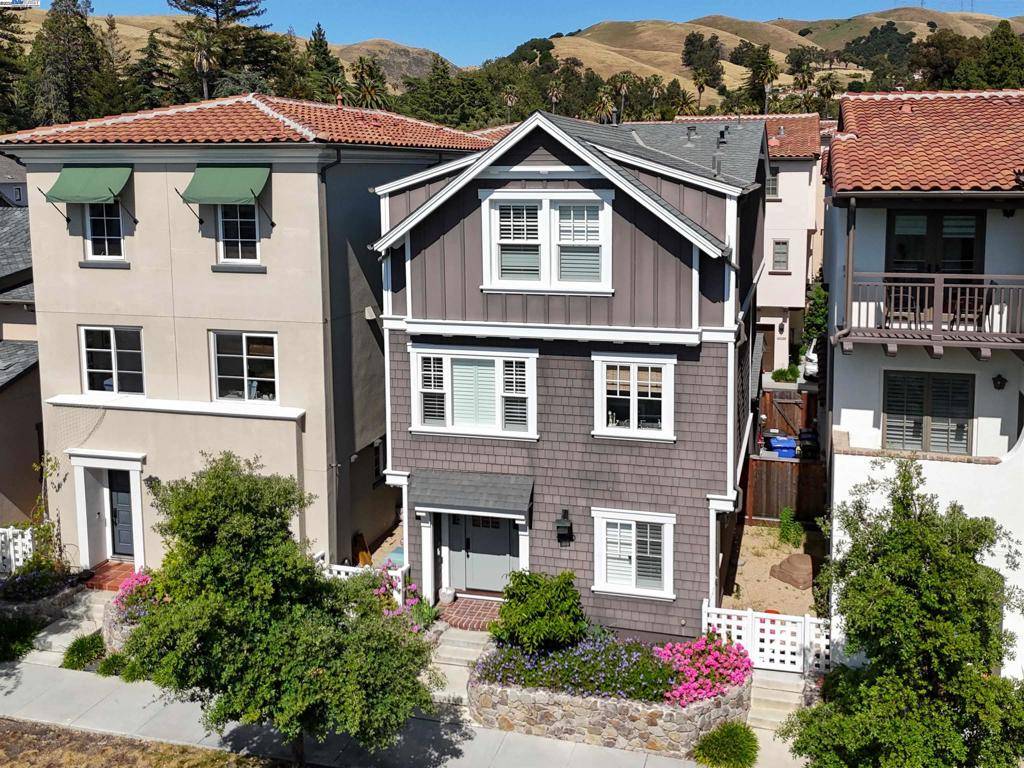 Fremont, CA 94539,43140 Calle Sagrada