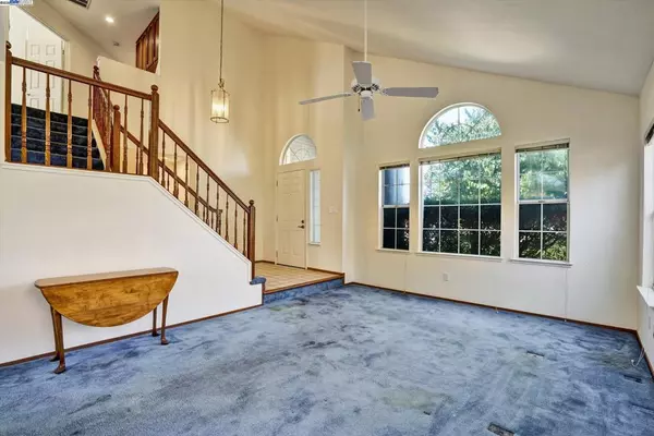 Tracy, CA 95376,1400 Tennis Ln