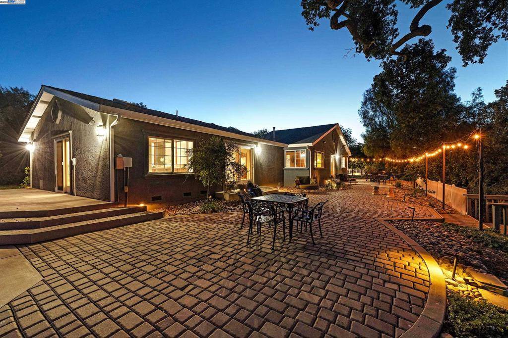 Livermore, CA 94550,10040 Tesla Rd