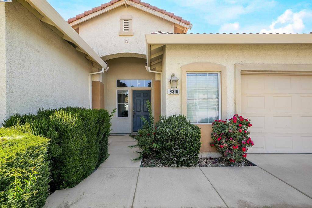 Elk Grove, CA 95624,9316 Boulder River Way