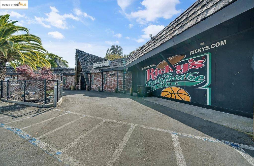 15028 Hesperian Blvd, San Leandro, CA 94578