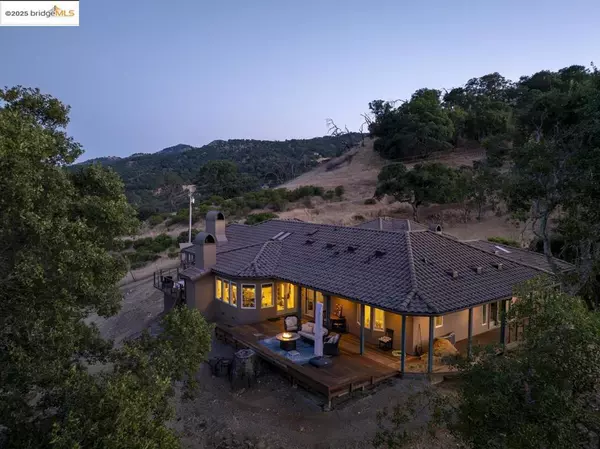 3165 Wooden Valley Rd,  Napa,  CA 94558-9399