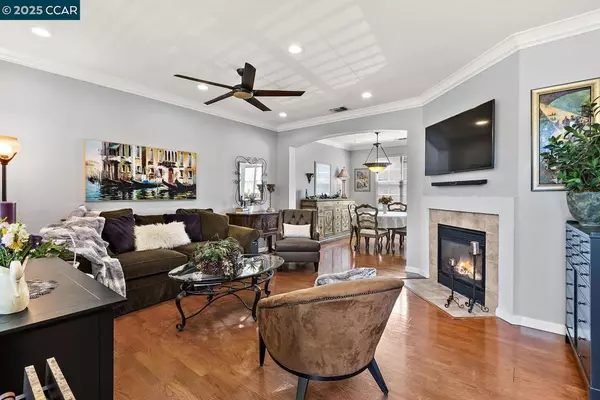 Pleasant Hill, CA 94523,26 Warhol Way