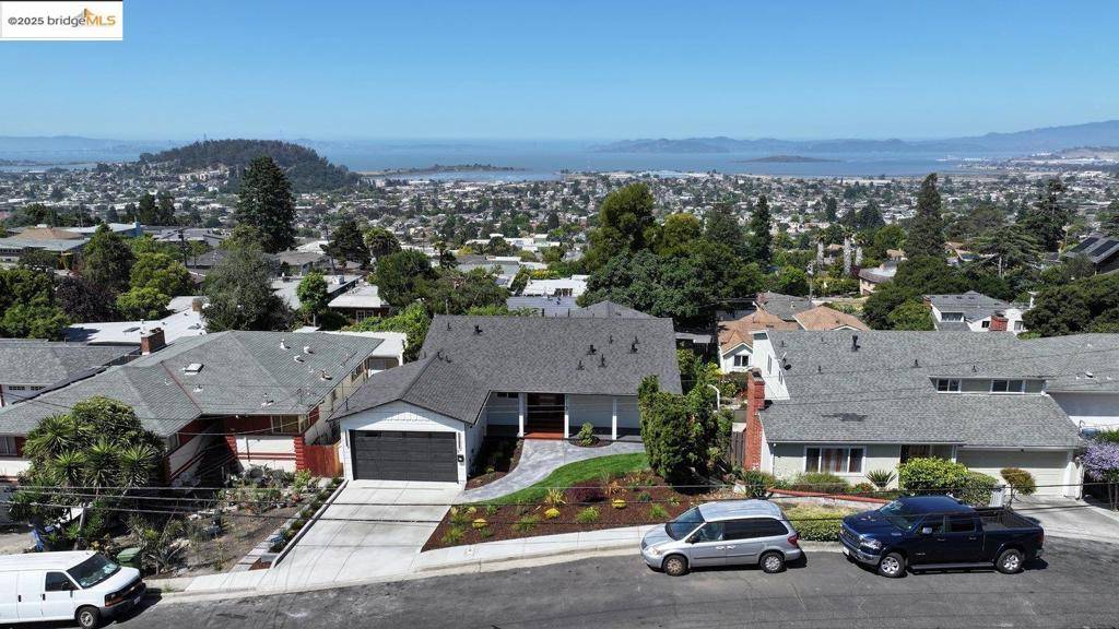 El Cerrito, CA 94530,713 Midcrest Way
