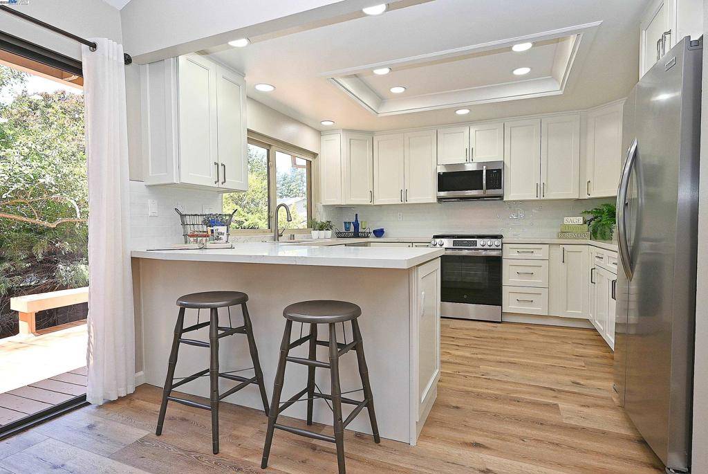 Danville, CA 94526,241 Belaire Ct