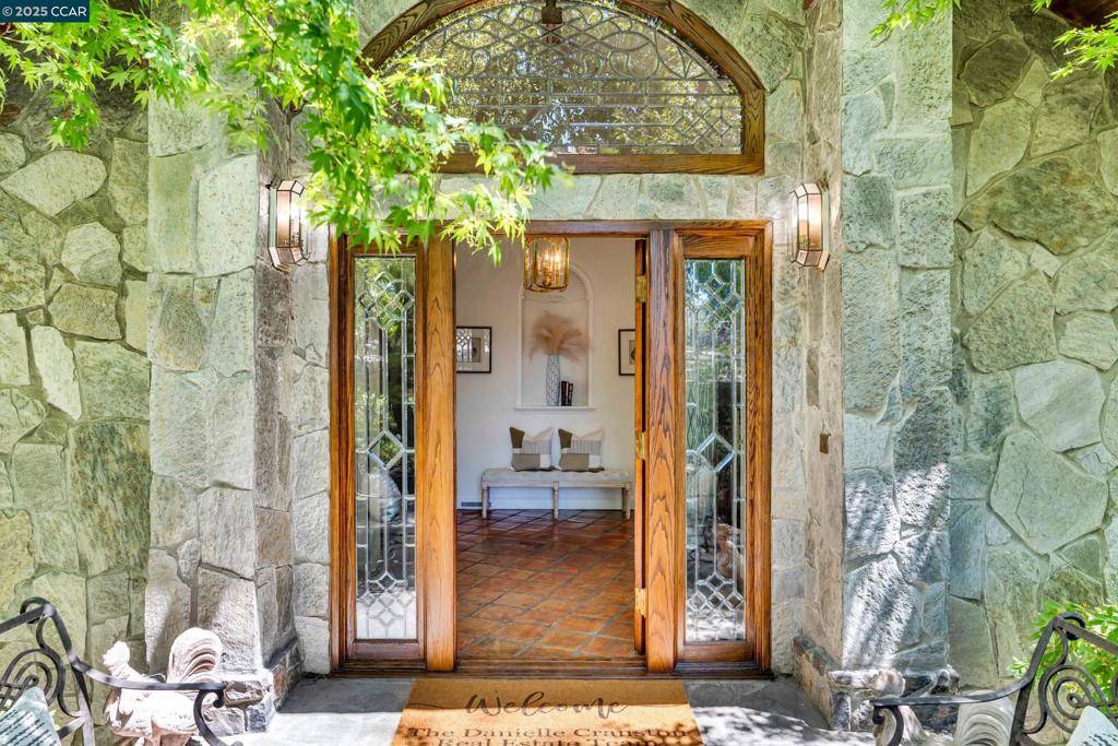 Diablo, CA 94528,135 El Nido Ct