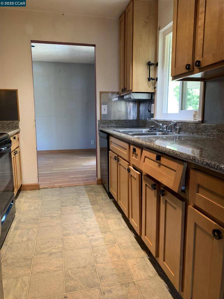 Suisun City, CA 94585,923 steller way