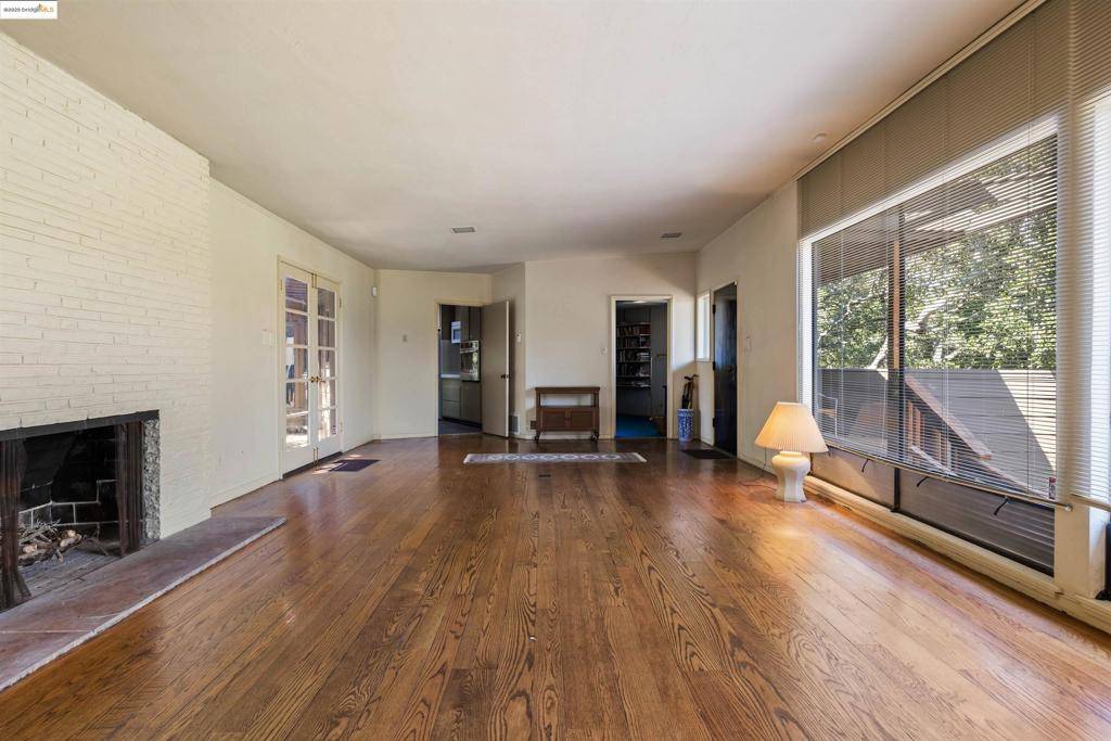 Oakland, CA 94605,4545 Oak Hill Rd