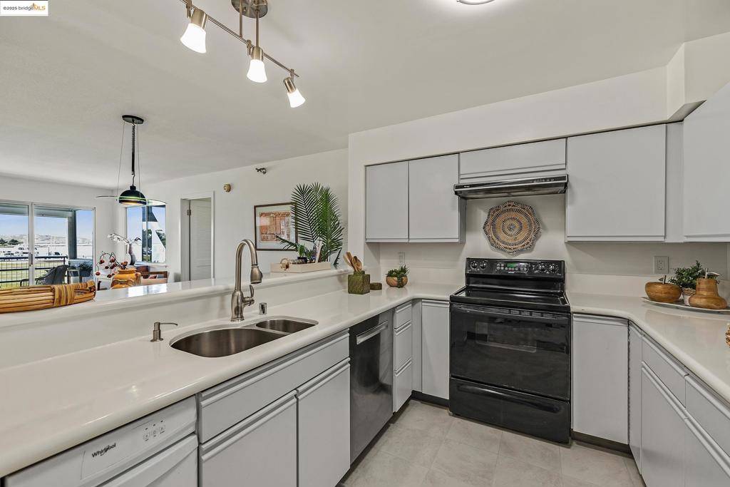 Richmond, CA 94804,1205 Melville Sq #209