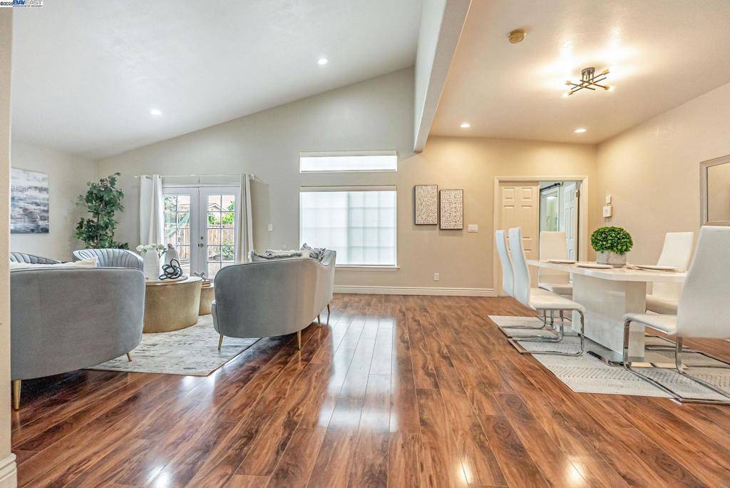 Fremont, CA 94538,3757 Savannah Rd