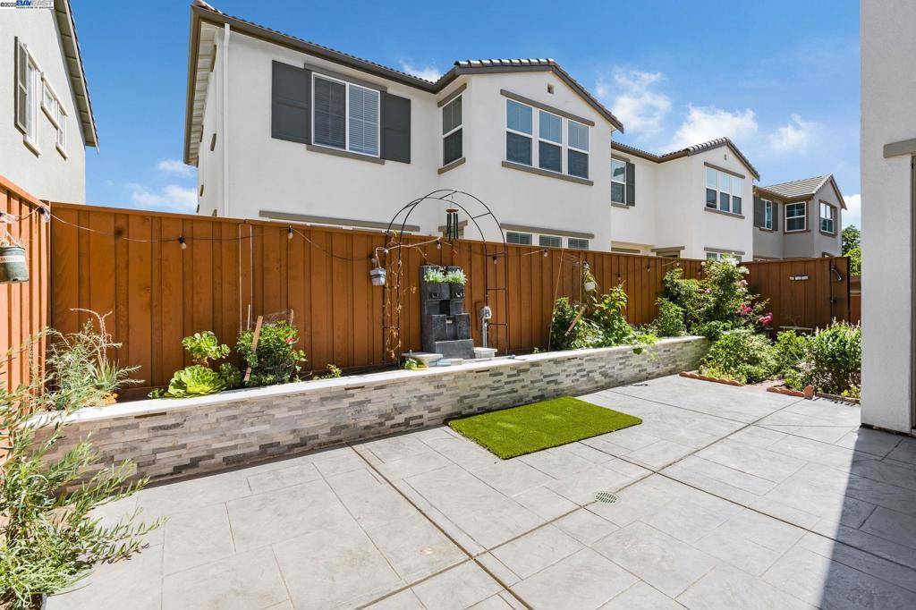 Mountain House, CA 95391,164 E Calder Dr