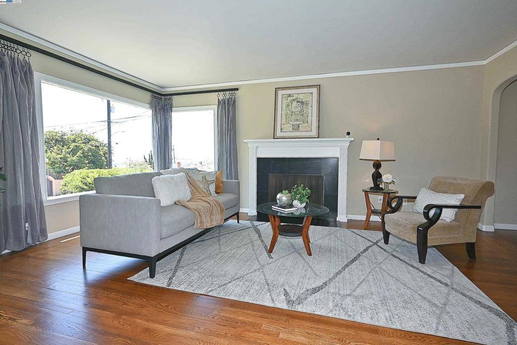 Oakland, CA 94605,3675 Delmont Ave