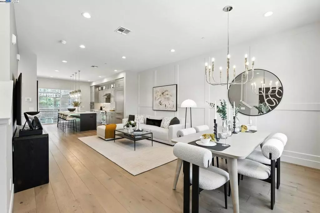 Alameda, CA 94501,1670 Larkspur Street