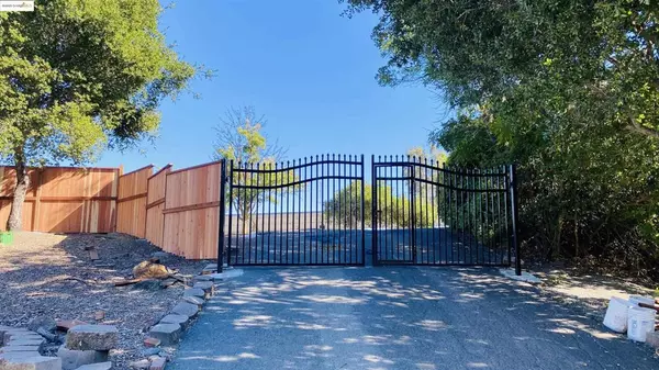 Lafayette, CA 94549,3540 Deer Hill Rd