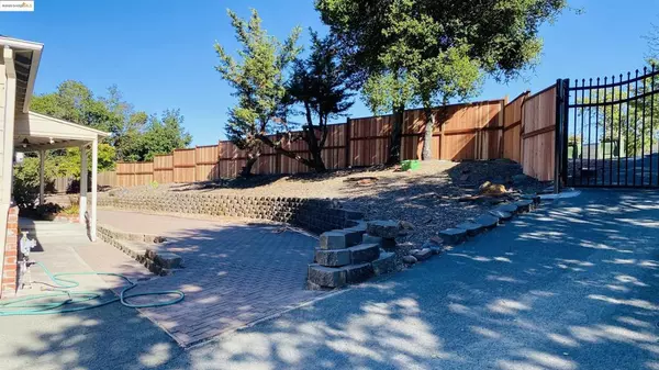 Lafayette, CA 94549,3540 Deer Hill Rd