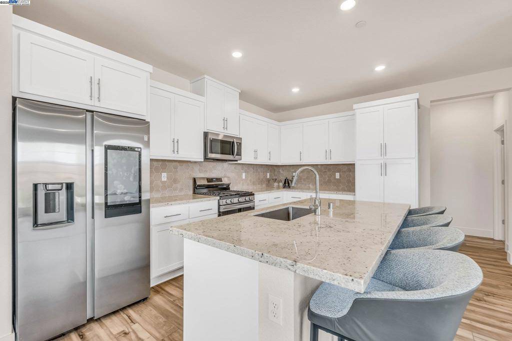 Tracy, CA 95377,5796 Markham Ct