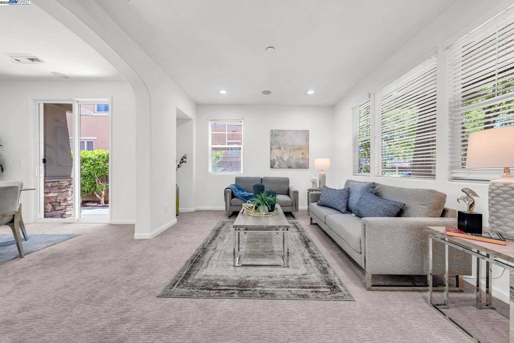 San Ramon, CA 94582,2259 Magnolia Bridge Dr