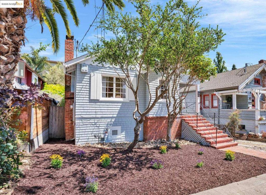 Oakland, CA 94610,580 Chetwood St.