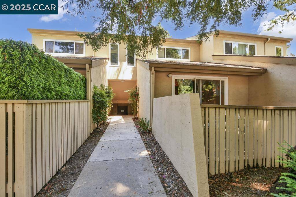 Walnut Creek, CA 94597,2708 Oak Rd #5