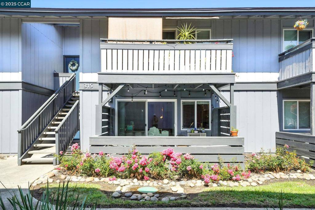 Walnut Creek, CA 94598,315 Masters Ct #1